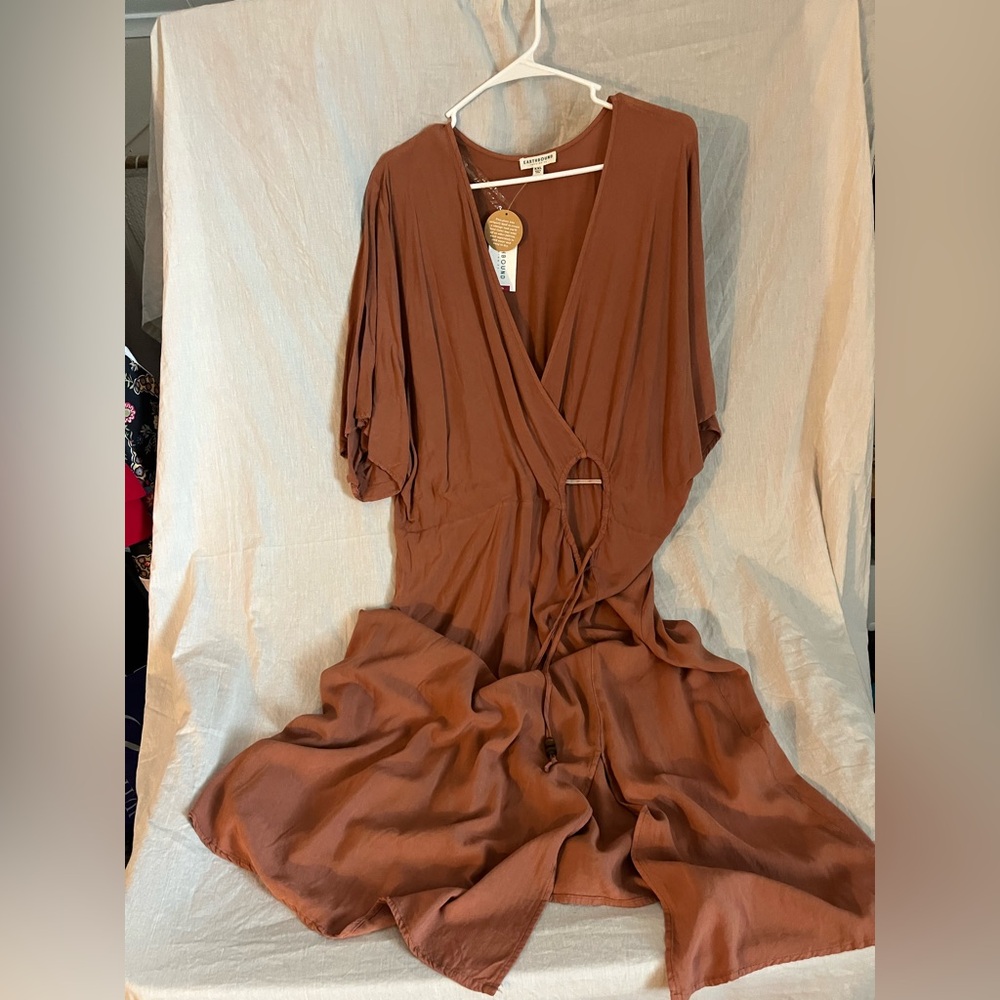 EARTHBOUND Brown Midi Dress